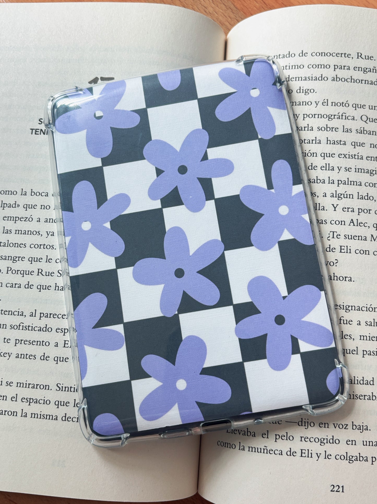 Lavender Checker Kindle Insert